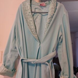 Evelyn Pearson Vintage Robe Large